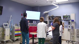 Medical students train through simulation