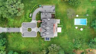 5 White Gate Drive, Glen Head, NY 11545