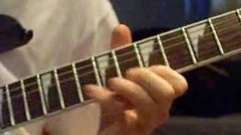 Paul Gilbert lick. - Tapping, String Skipping, Legato- All in 1