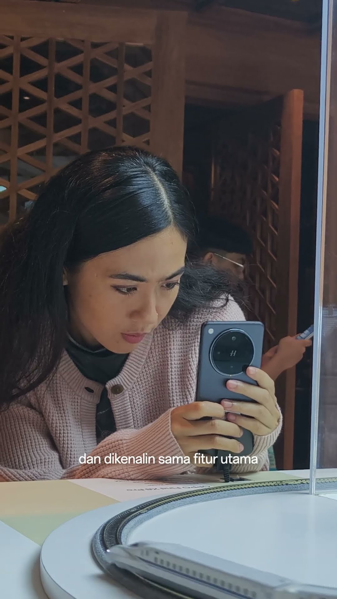 Flawless moments captured at the OPPO x Maison Kitsune launch party with the OPPO Find X8 Series!??