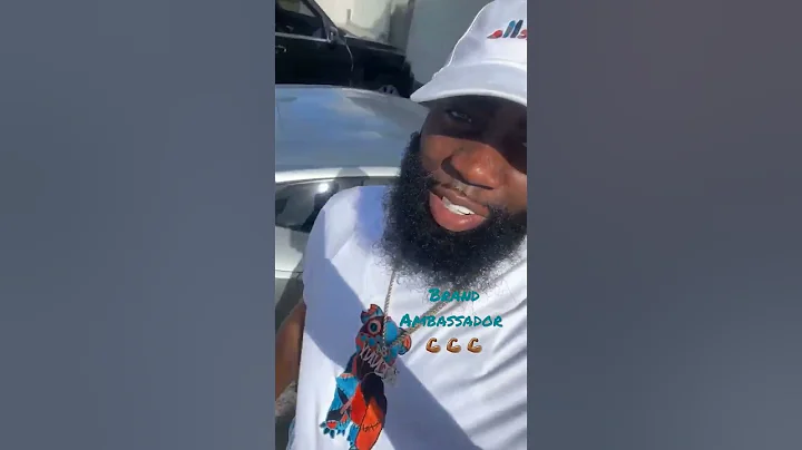Breaking bread  Young entrepreneur rocking chu zel...