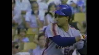 NYM@LAD: Sid Fernandez’s two run single gives the Mets a 2-0 lead (1986)