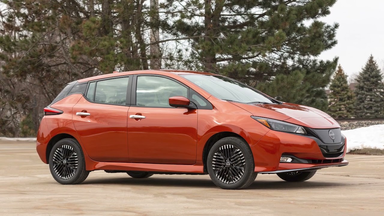 2025 Nissan LEAF - Tire Pressure Monitoring System (TPMS) with Easy-Fill Tire Alert