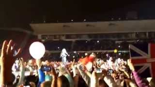 Liam and Harry speak spanish and english with the public. WWAT Santiago, Chile. April 30, 2014.