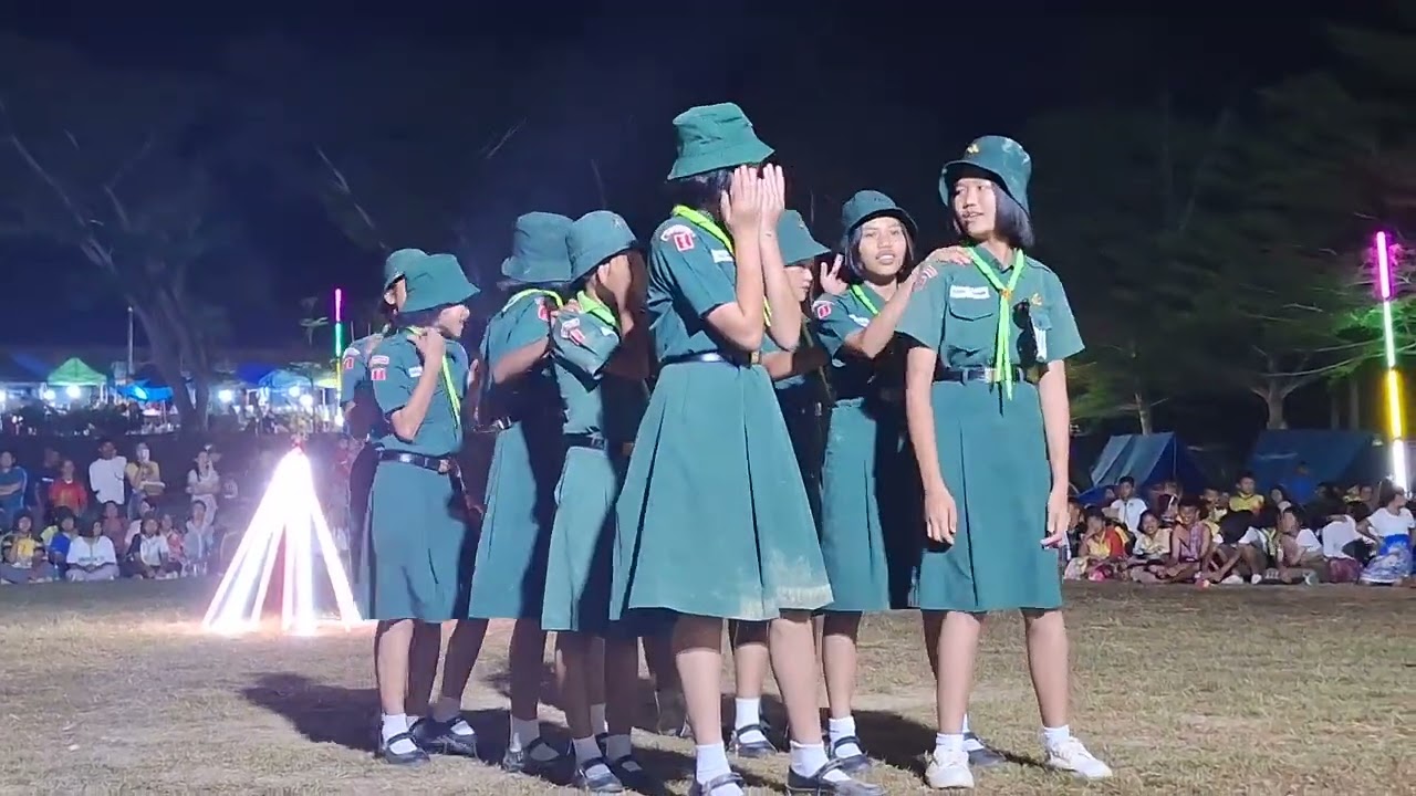 การแสดงรอบกองไฟชุด 