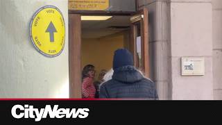 Advance polls open for Alberta referendum