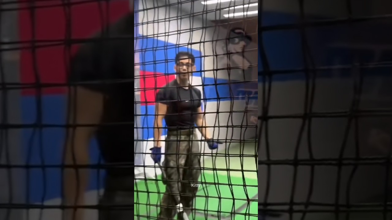 He already gave us a spoiler🐯 V will be at Dodger stadium for first pitch⚾💥||#taehyung #v #viral