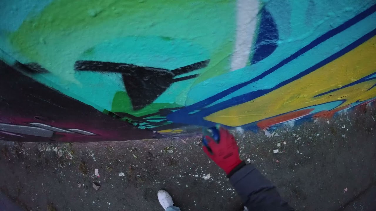 Police Show up - Raw Graffiti Sesh