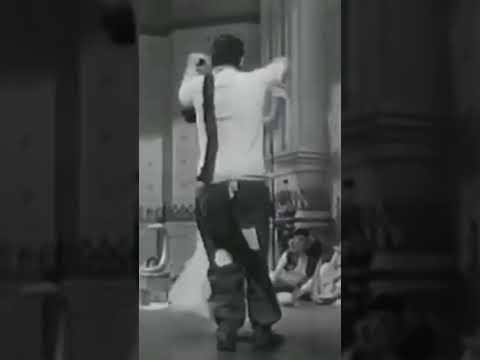 CANTINFLAS BAILANDO A RITMO DE BACHATA.😆🎼🎵🎶