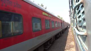 22414 NZM-MAO Goa Rajdhani Express Crossing 50106 Sindhudurg Passanger Konkan Railways