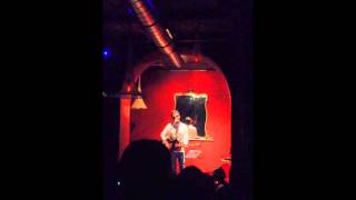 Video thumbnail of "Colapesce - Le  foglie appese (Unplugged in Monti 28.10.2012)"