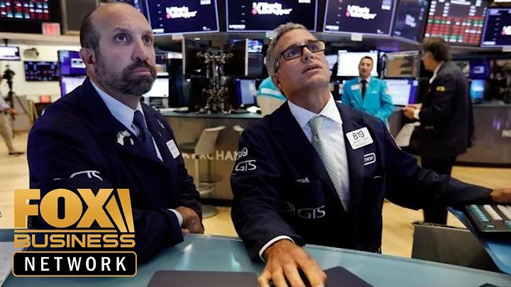 Dow plunges 800 points amid recession fears