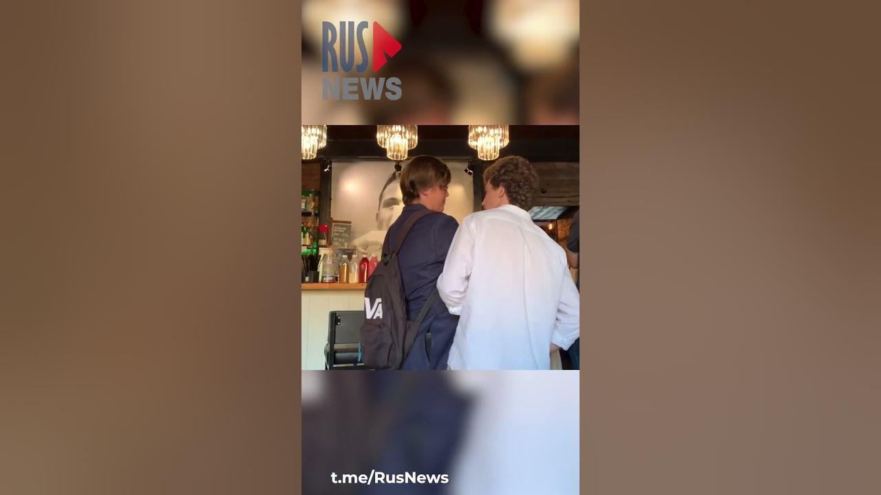 ⭕️ В Петербурге в бар «Фогель» пришли сотрудники Центра «Э» и полиции # ...