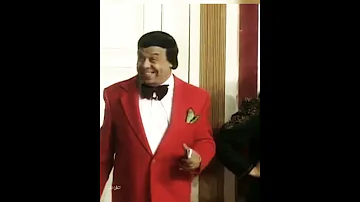 ايه المجتمع ده وحيد سيف 