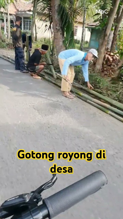 GOTONG-ROYONG DI DESA