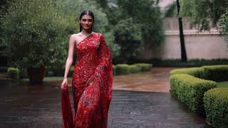 Download Lagu Nela Sexy Indian Women Madel Walking In Rain Photoshoot-Image-1-5 MP3