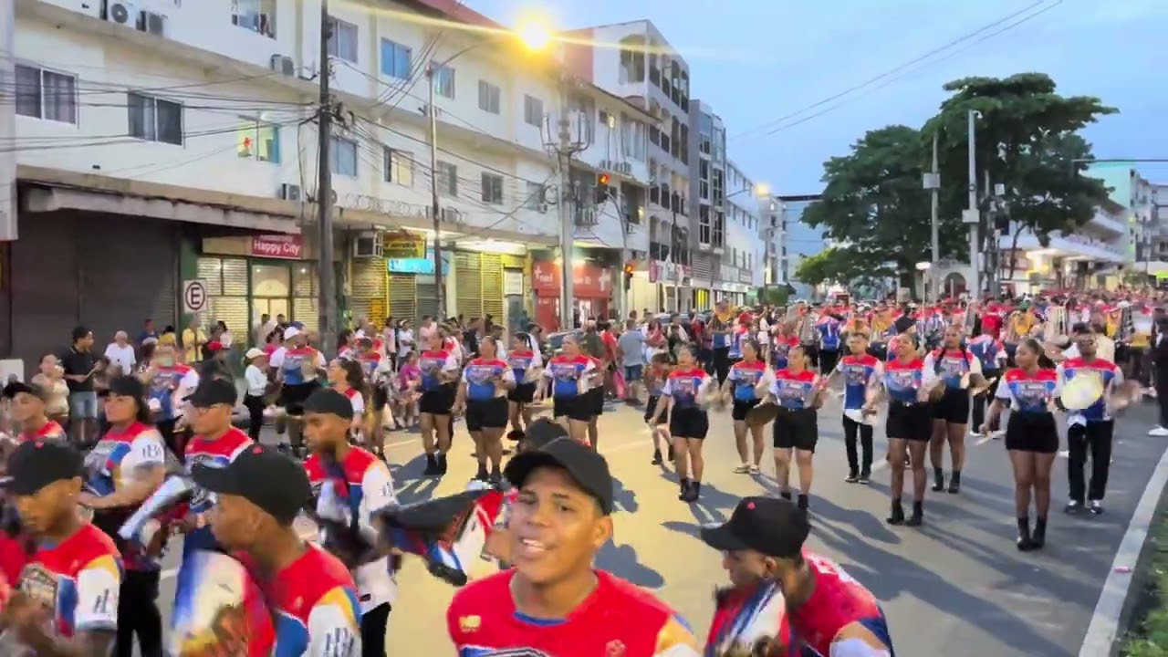Banda independiente El Hogar - Desfile de Aniversario 