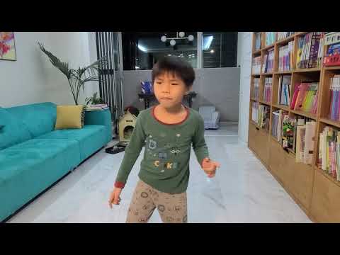 Happy Song with Arthur