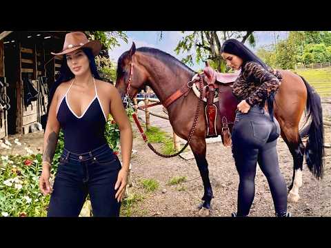 Beautiful Ladies &amp; Horse Parade 🔥 4K | 2026 🇨🇴