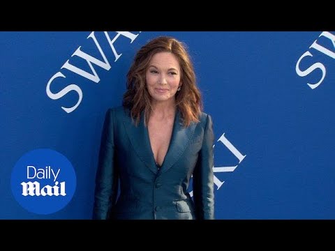 Diane Lane wears a teal leather suit to the 2018 CFDA Awards - YouTube