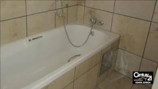 3 bedroom House For Sale in Waterval East, Rustenburg, North West for ZAR 639,000