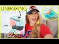 Feathered Fun Box  August Unboxing with BABY BUDGIE