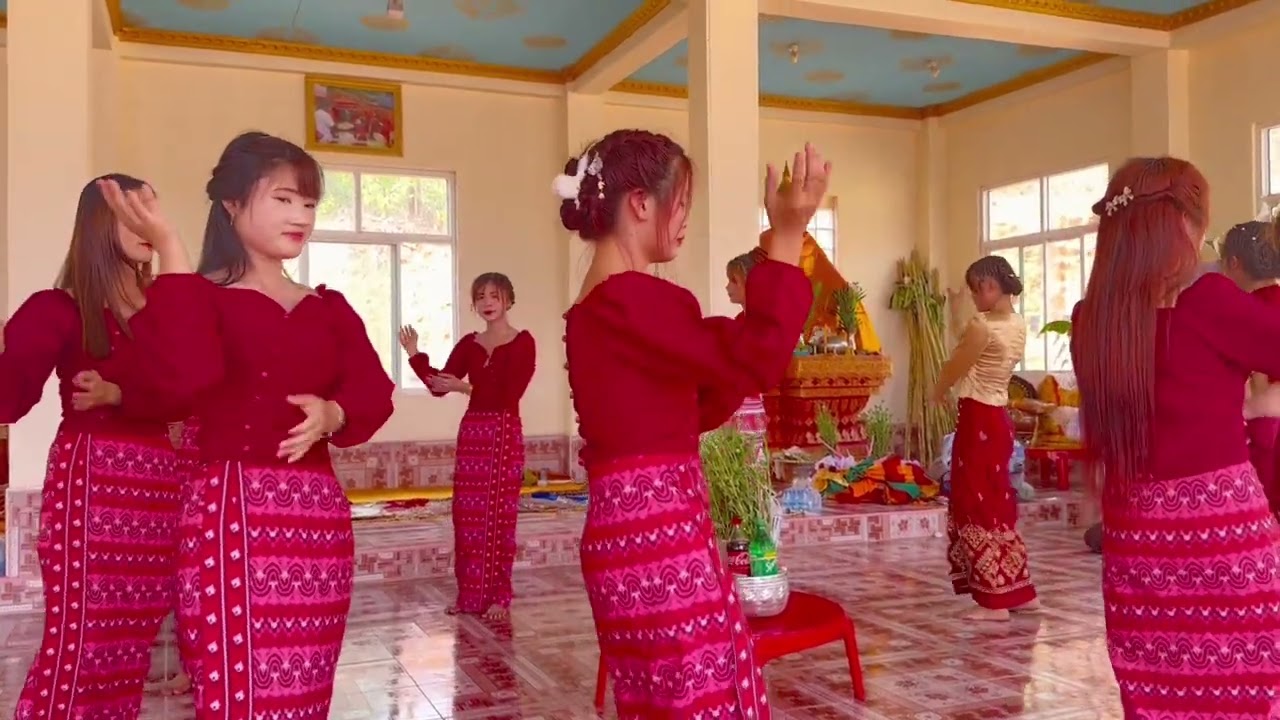 รำวงเชียงตุงยุคใหม่ လမ်းဝုင်းၵဵင်းတုင်