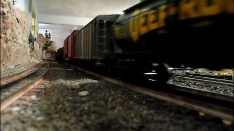 MTH BNSF O Gauge train Layout in Basement Part 4