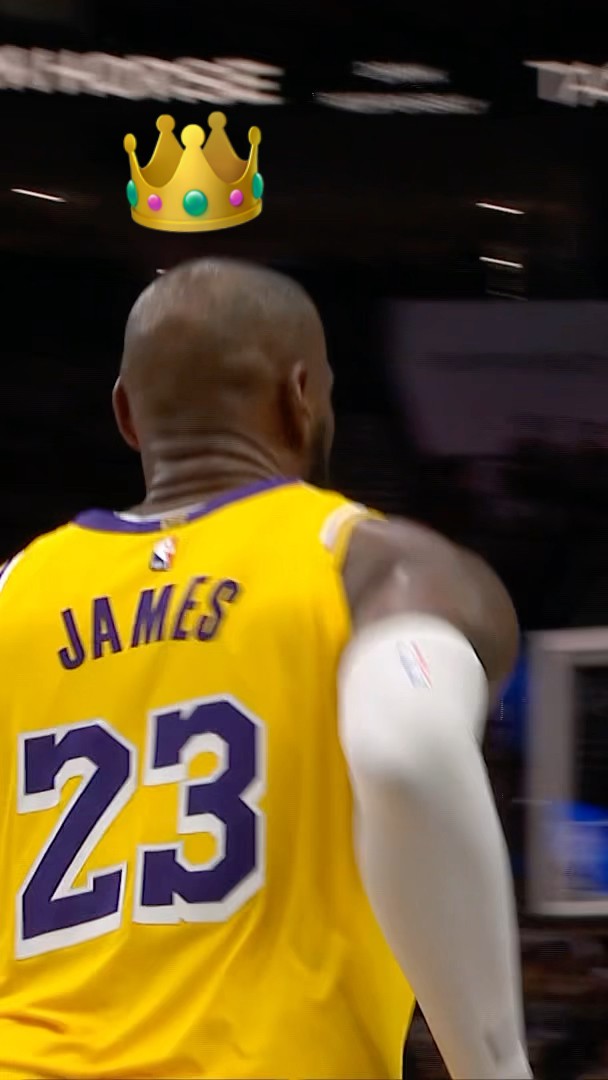 LeBron is COOKING in Portland!