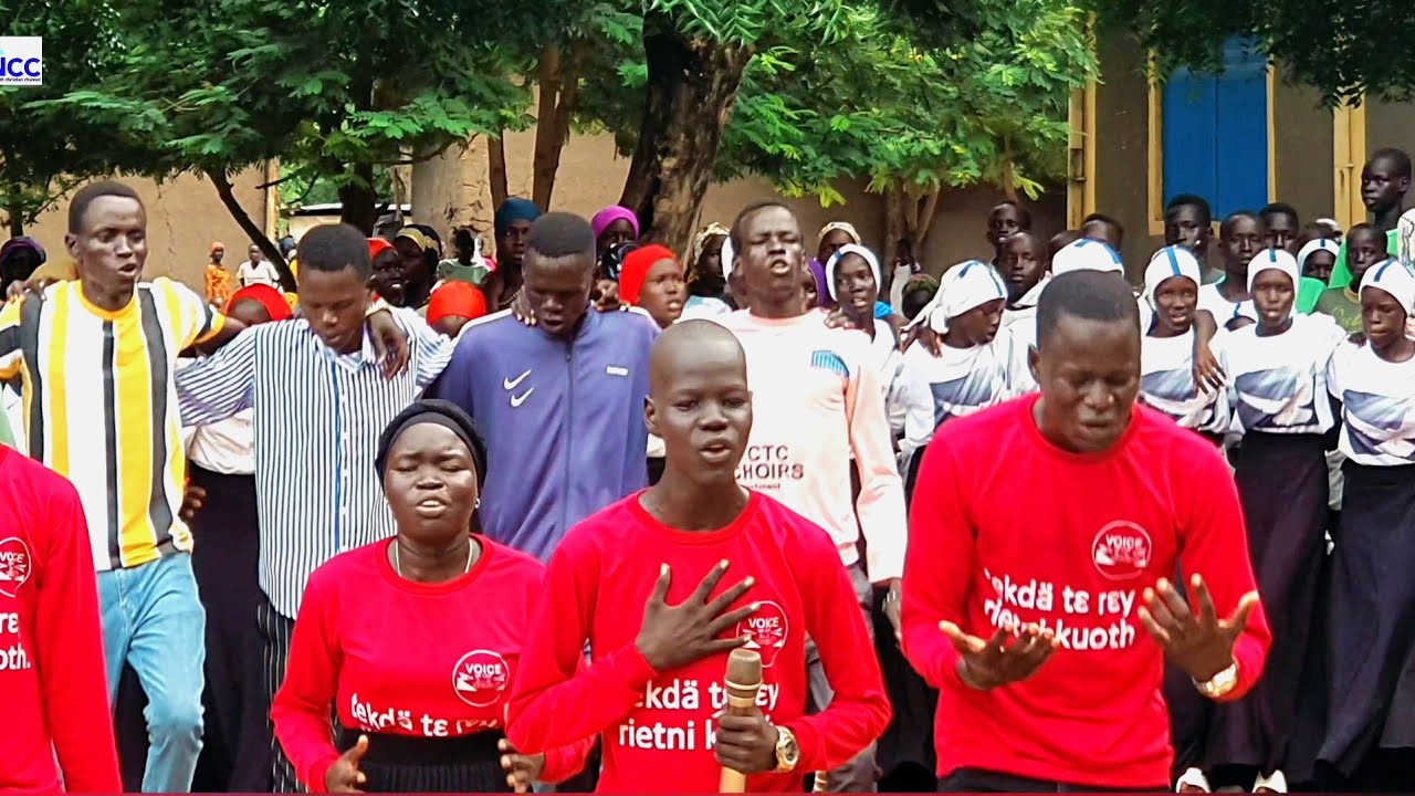 Ɛn kothä läny buɔmdɛ. (Official Video) by Voice of life singers, Bi kët weni bi liak.