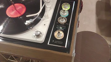 Zenith circle of sound turntable and speakers with optional cart...