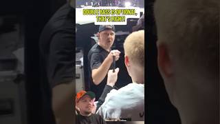 Rude Fan Disses Lars Ulrich To His Face