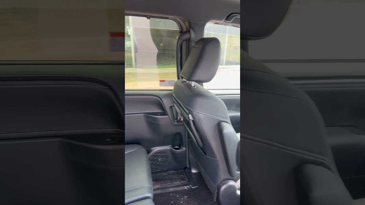 Toyota Esquire Gi 2019 call: 01711017631 