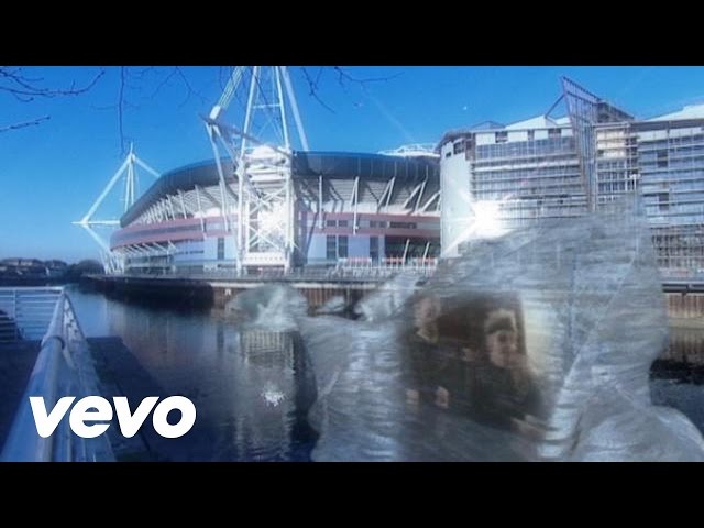 SUPER FURRY ANIMALS - Fragile Happiness