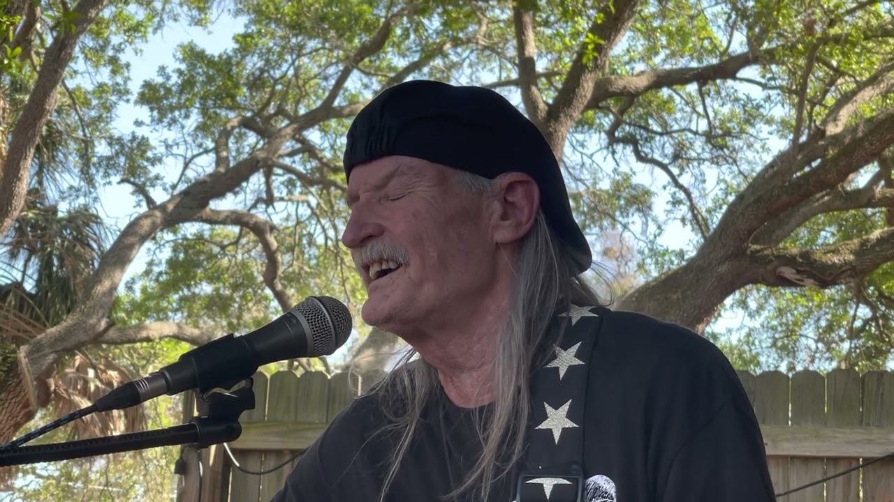 \Dusty Starr Williams