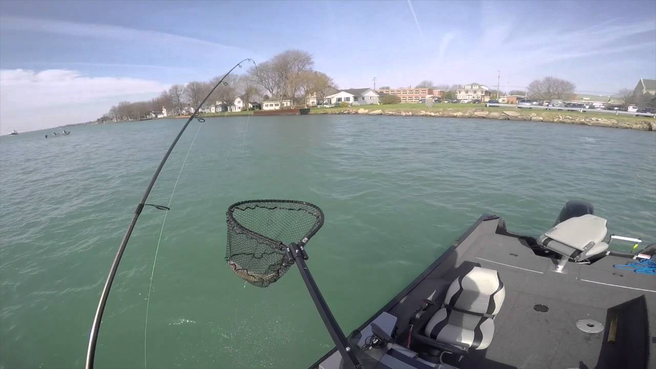 2016 April Walleye Fishing- St. Clair River - YouTube