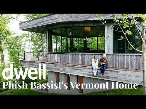 Capa de Phish Bassist Mike Gordon’s Home Studio Is Just as Psychedelic as You’d Expect