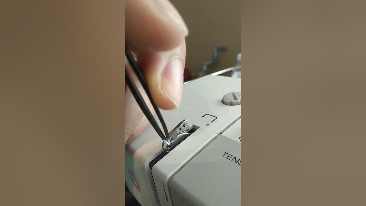 Singer heavy duty HD4411 thread jamming and solution YouTube