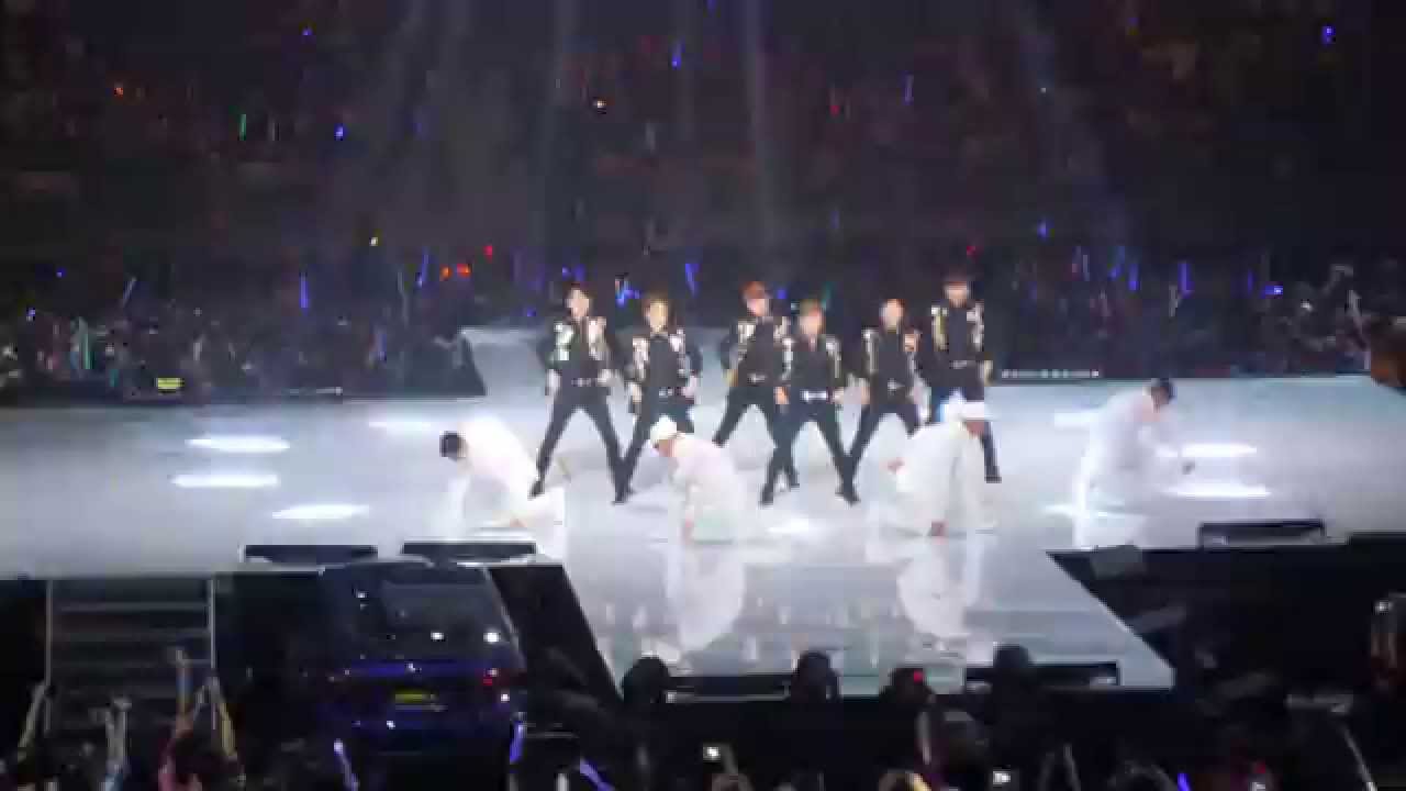 (Fan Cam) SHINHWA - This Love (from KCON 2015 Mnet Countdown Concert #2)