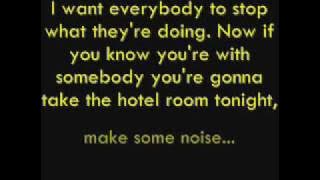 Hotel Room - Pitbull lyrics