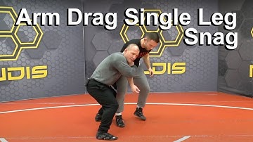 Arm Drag naar Single Leg Snag - Cary Kolat Worstelbewegingen