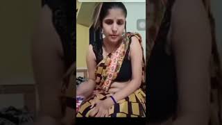 Desi Bhabhis In Low Waist Saree Showing Her Chubbybelly And Deep Navel Youtubeshorts