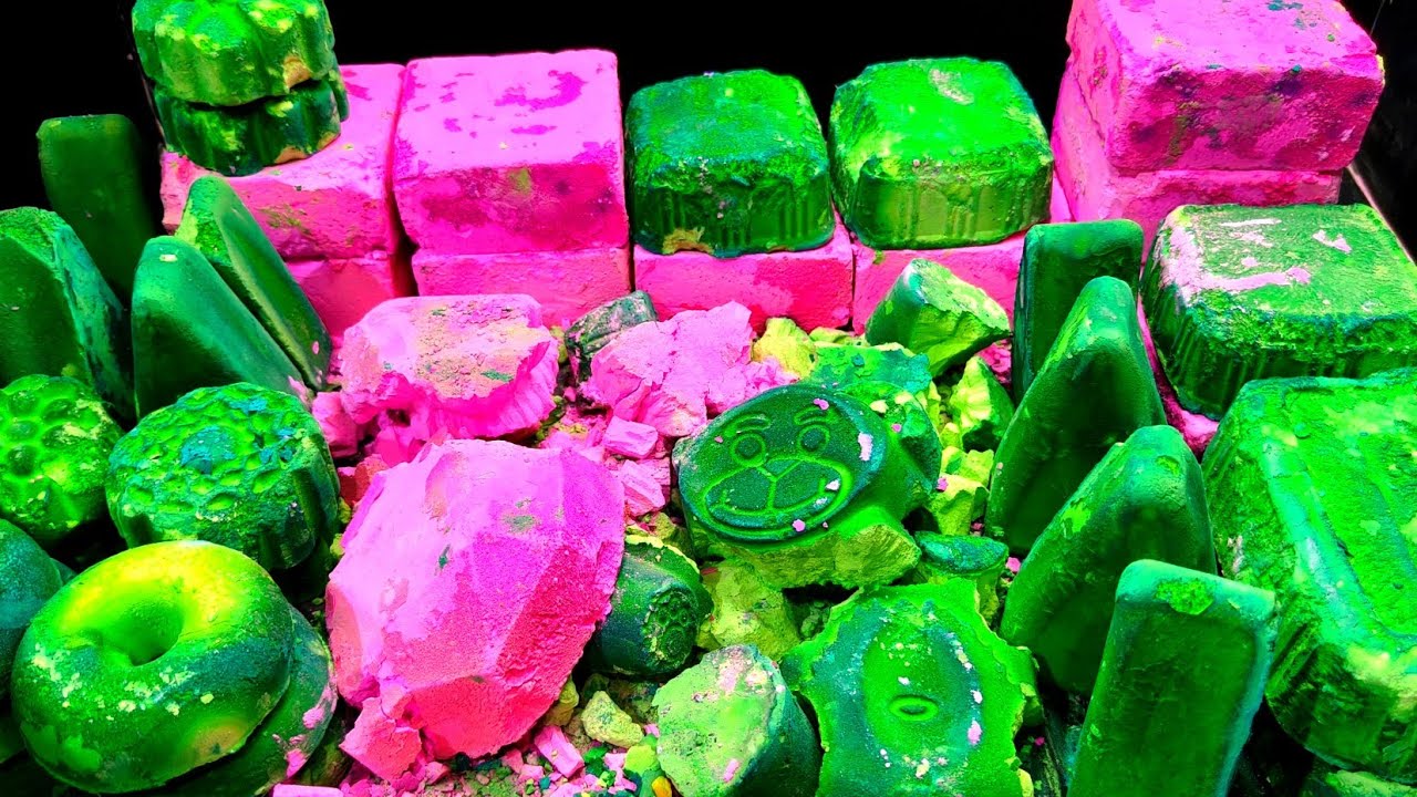 Super soft gym chalk. Oddlysatisfying #asmr #relaxing #satisfying 