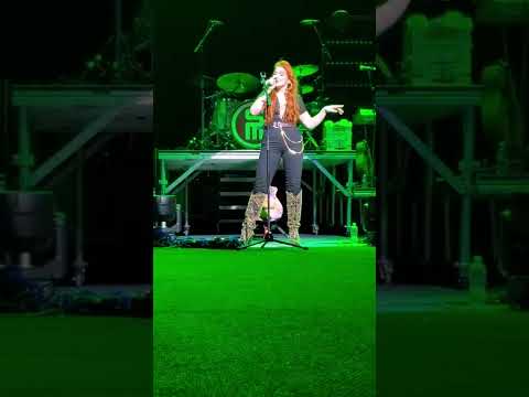Caylee Hammack Rocking a Tom Petty Cover - Mary Jane's Last Dance Syracuse NY 8/25/2022