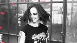 Alizée Walk This Way Two