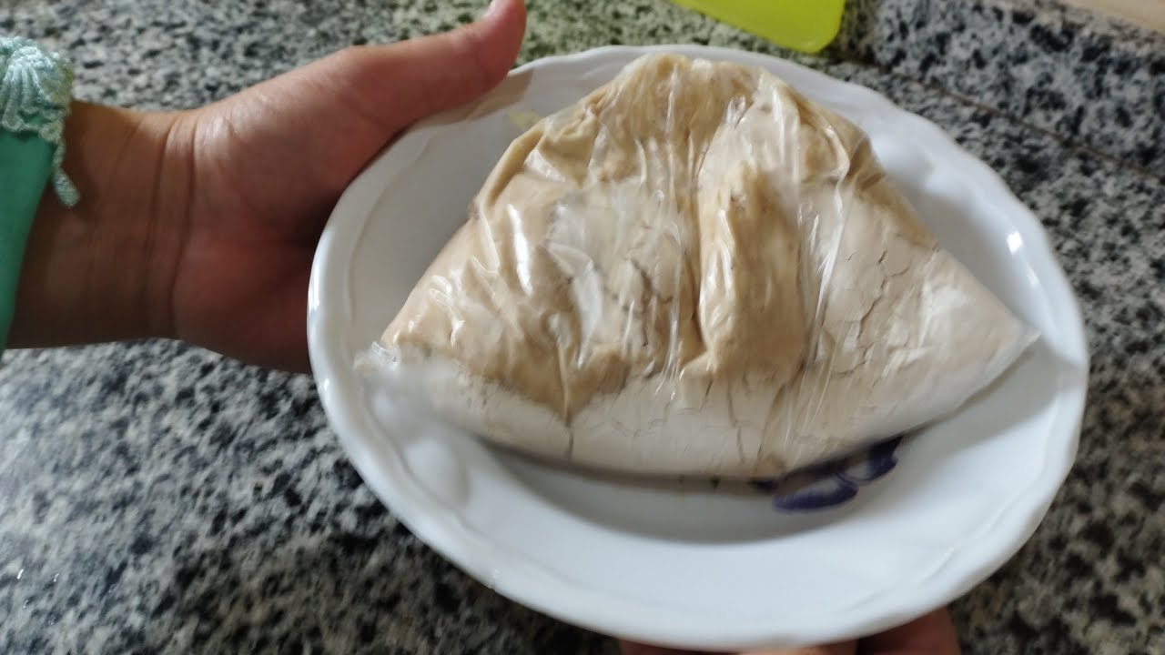 #طريقة عمل الخميره البلدي والخميرة اليتيمه أول للعيش الشمسي 🥯والحدق 👍