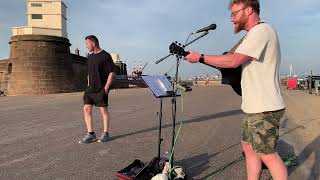 Busking Amy Winehouse - You Know Im No Good by a fort! #amywinehousecover