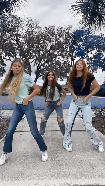 Sea Shanty Dance 🌊👀😱 | Triple Charm #shorts