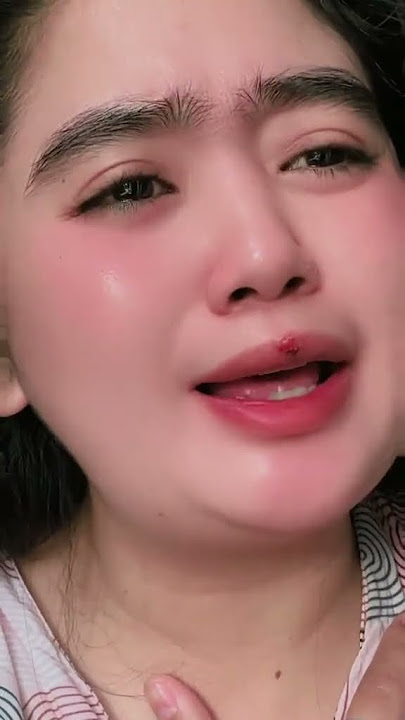 Cinta Terpisah Jauh. Bunda Derill #lipsyncs #masukberanda #covermusiktop #lipsing #lewatberanda