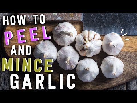 how-to-peel-and-mince-garlic